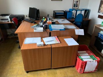 2 uffici uguali completi
