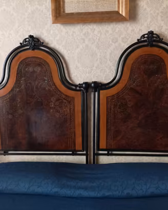 Testiera / spalliera letto matrimoniale antica