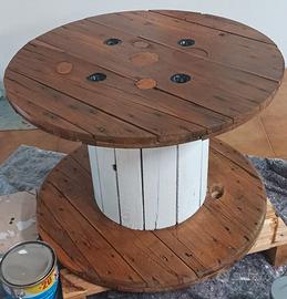 Tavolino realizzato con bobina legno – Noce