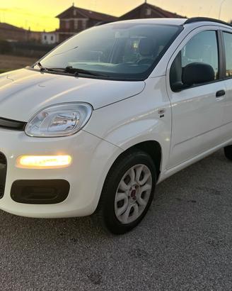 Fiat Panda 0.9 TwinAir Turbo Natural Power Lounge