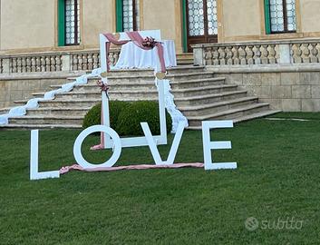 Scritta LOVE in legno + cornice per scatti foto