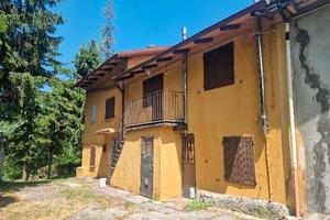 Porzione indipendente con terreno