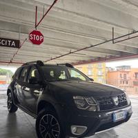 Dacia Duster Black Shadow 1.5 dCi – 2017 – Full