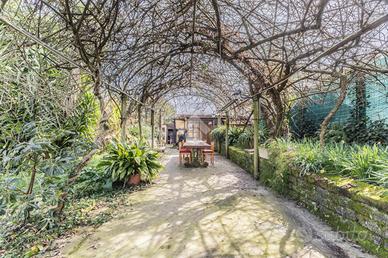 MONOLOCALE A BRACCIANO