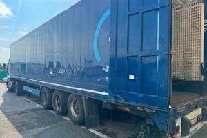 Semirimorchio furgonato