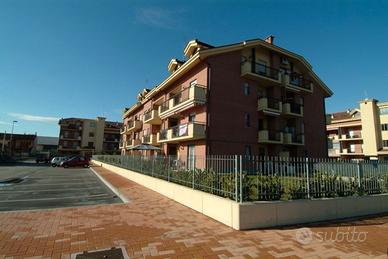 Bilocale con Doppio Giardino Privato