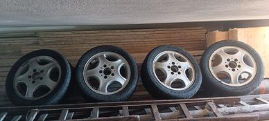 Cerchi  con gomme Mercedes