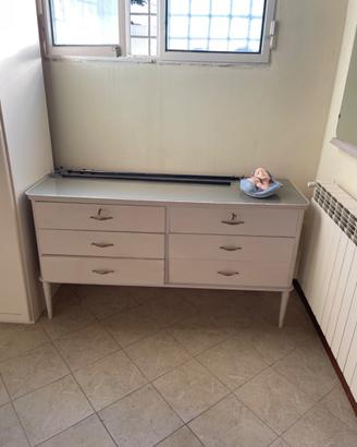 Credenza e armadio