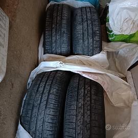 Set di gomme estive Panda.