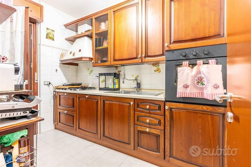 Appartamento – Roma, Colle degli Abeti, Lunghezza - Vista 2