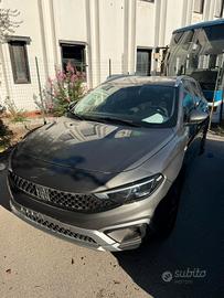 Fiat Tipo 1.5 Hybrid DCT 5 porte Cross