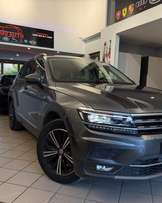 Volkswagen Tiguan 2.0 TDI SCR 4MOTION Sport BlueMo