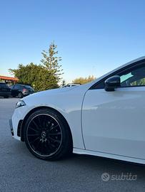 Mercedes benz classe A180d Sedan AMG Night edition