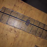 fiat 1100R  griglia mascherina anteriore