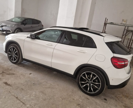 Mercedes gla