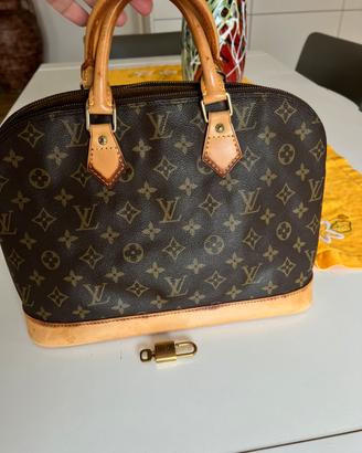 Louis Vuitton Alma