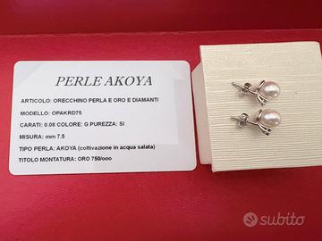 Orecchini di perle Aloya e diamanti carati 0.08 g