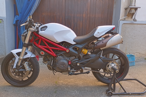 Ducati Monster 796 "A2"