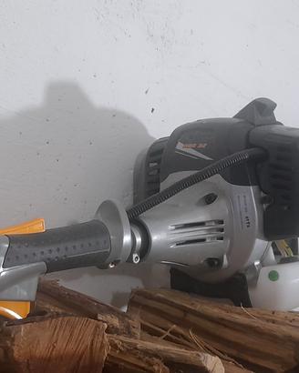 Decespugliatore Alpina ABR 32