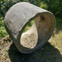 Pezzo di tubo in cemento 86x115cm
