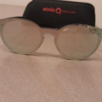 occhiali da sole a specchio marca Etnia Barcelona