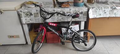 Bmx rossa 