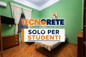 MONOLOCALE A NAPOLI