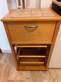 Carrello porta frutta e pane