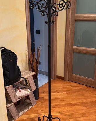 Attaccapanni da terra in ferro battuto