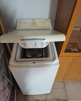 LAVATRICE WHIRPOL CON CARICA DALL'ALTO 5Kg.800giri