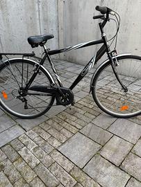 Bicicletta uomo 28 pollici usata poche volte