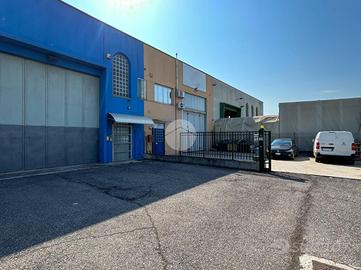 CAPANNONE A BORGOSATOLLO