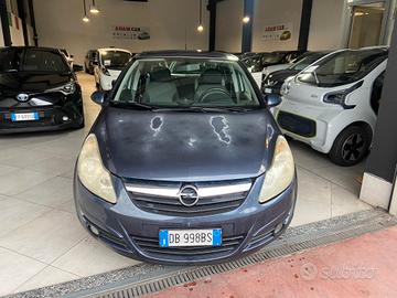 Opel Corsa 1.2 5 porte Cosmo NEOPATENTATI