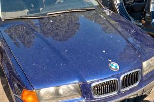 BMW 318 tds E36 per ricambi (2a)