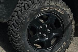 cooper evolution mtt mud 225 75 16  e cerchi jeep