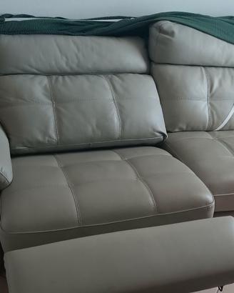 divano con doppia chaise longue indipendente