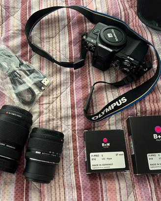 Olympus OM-D E-M10 Mark II + 2 obiettivi