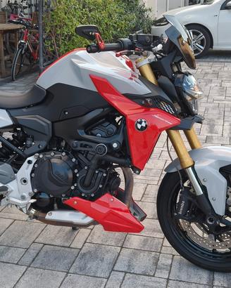 BMW F900R