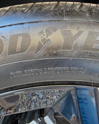 4gomme 195 60 18 Goodyear Efficient grip NO CERCHI