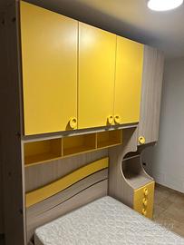 Armadio ad arco con letto