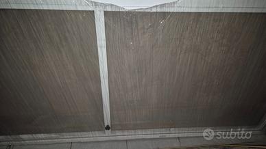 Zanzaria a porta completa di tutto
