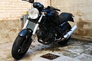 monster 695 