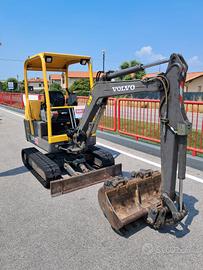 Miniescavatore usato VOLVO EC20B