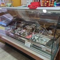 Vetrina Gelateria IFI 18 gusti