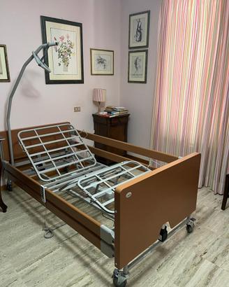 Letto ortopedico/degenza WIMED come NUOVO