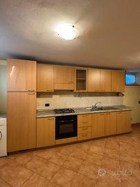 Cucina completa con elettrodomestici 3.9 m