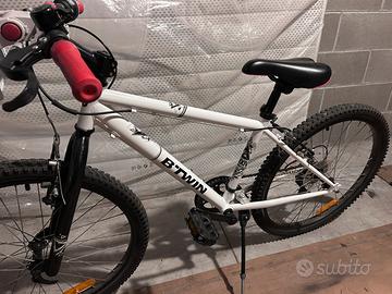 Bici Rockrider 500 misura 24 bianca