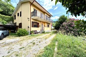 PORZIONE DI BIFAMILIARE A SAN DORLIGO DELLA VALLE