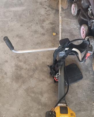 Decespugliatore a benzina