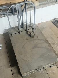 Vecchia Bilancia in ferro 50kg da collezione 